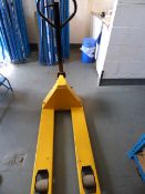 *550 by 1100, 2000kg pallet truck
