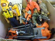 Assorted action men with accessories