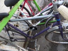 Gents racing cycle (blue and silver)