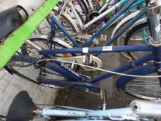 Gent's traditional cycle (blue)