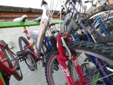 Malibu girls mountain bike with aluminium frame and suspension