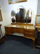 Walnut kidney shaped dressing table on cabriole legs