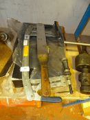 Valve lifter and set of precision steel squares