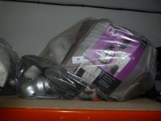 Bag containing assorted electrical appliances including: hand blenders and toasters, etc