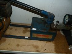 Magnus international oil filled pressure pump