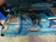 *Makita 24 volt Cordless Rotary Hammer Drill with Key-less Chuck, Battery and Charger