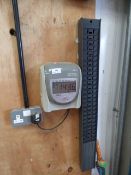 *Time Master TM920 Clocking on and Off Clock with Time Card Stand