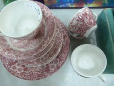 Pink and White Traditional Pattern Dinner Service