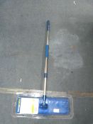 *HV WAXED FLOOR DUSTER