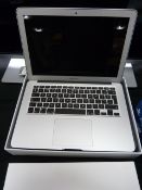 *APPLE MACBOOK AIR 13.3