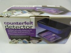 *UV DESKTOP COUNTERFEIT NOTE DETECTOR