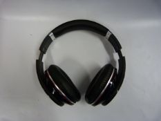 *BEATS DR DRE STUDIO HEAD