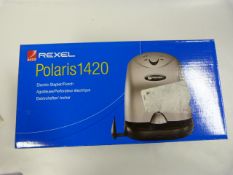 *POLARIS STAPLER/PUNCH