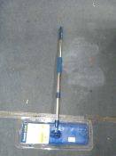 *HV WAXED FLOOR DUSTER