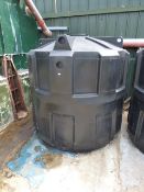 Large Capacity Water Storage Tank - Approx 6ft High 8ft Diameter 8540 Litres