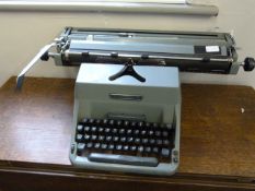 Imperial Seventy Manual Typewriter
