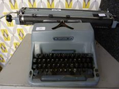Imperial 70 Manual Typewriter