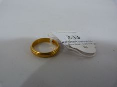 Twenty Two Carat Wedding Ring (Weight Approx 3.5g)