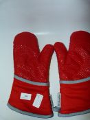 *KITCHENAID OVEN MITT SET