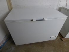 Eleven Cubic Foot Zanussi Chest Freezer