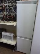 Whirlpool Integrated Fridge/Freezer