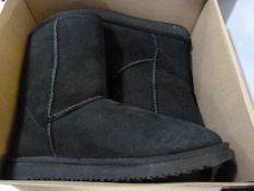 *Pair of Ugg Style Sheepskin Boots