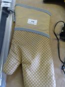 *Kitchenaid Oven Mitt