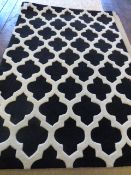 *Artisan 120cm by 170cm Pure Wool (Handmade in India) Charcoal Rug