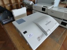 *Hitachi EDA220N LCD Projector with Roof Bracket