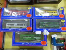 5 Boxed Deluxe Series Coaches
