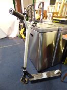 * D-RANGED SCOOTER BY DAMAGED