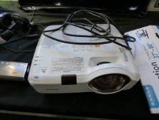 *EPSON MODEL EB-430 3LCD PROJECTOR