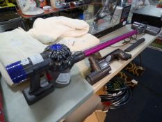 *DYSON V6 ABSOLUTE VACUUM