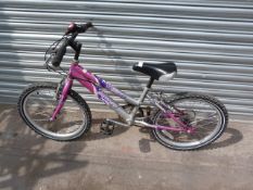 Emmelle Sapphire Mountain Bike (Pink and Silver)