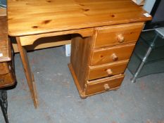 Pine Kneehole Desk