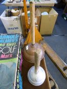 Two Hand Posher's