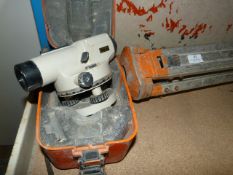 Nikon Sight Level with Tripod