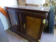 Mahogany Serving Unit
