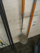 *Spear and Jackson Turfing Spade