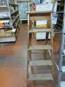 *Set of 5 Tread Pine Steps