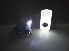 *ILLUMINATOR MOTION LIGHT