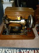 Singer Sewing Machine with Case