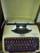 Olympia Splendid 33 Portable Typewriter