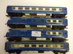 Triang Pullman Passenger Train with Two Coaches