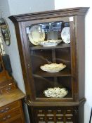 Oak Glazed Corner Cabinet with Cupboard
