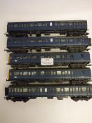 Lima Passenger Train with Three Coaches