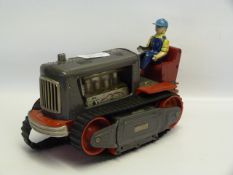 Tin Plate Battery Operated Caterpillar Tractor with Tracks