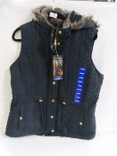 *REVERSIBLE VEST WITH DETACHABLE HOOD (NAVY BLUE) SIZE: LARGE
