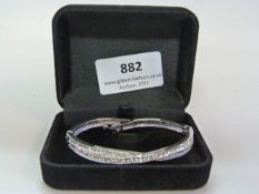 COSTUME JEWELLERY WHITE STONE BRACELET