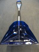 *LIGHTWEIGHT POWERBLADE SNOW SHOVEL